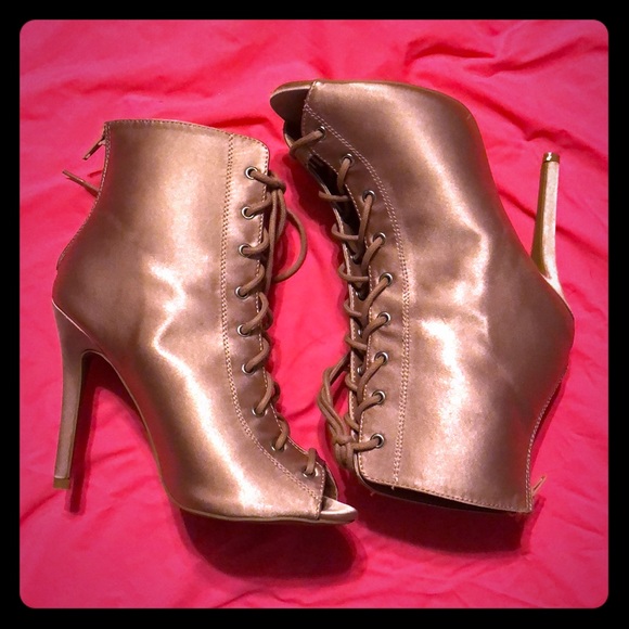 Rose Gold Size 6 Lace Up Heels - Picture 1 of 5